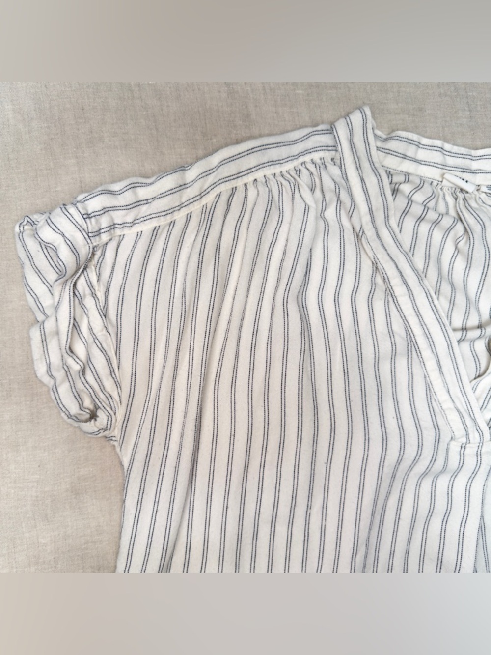 GAP Cream and Gray Striped V-Neck Short Sleeve Blouse - Picture 5 of 8